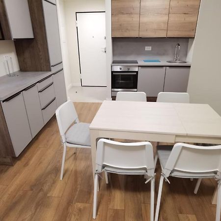 Style 2Br*** Apartment Split Bagian luar foto