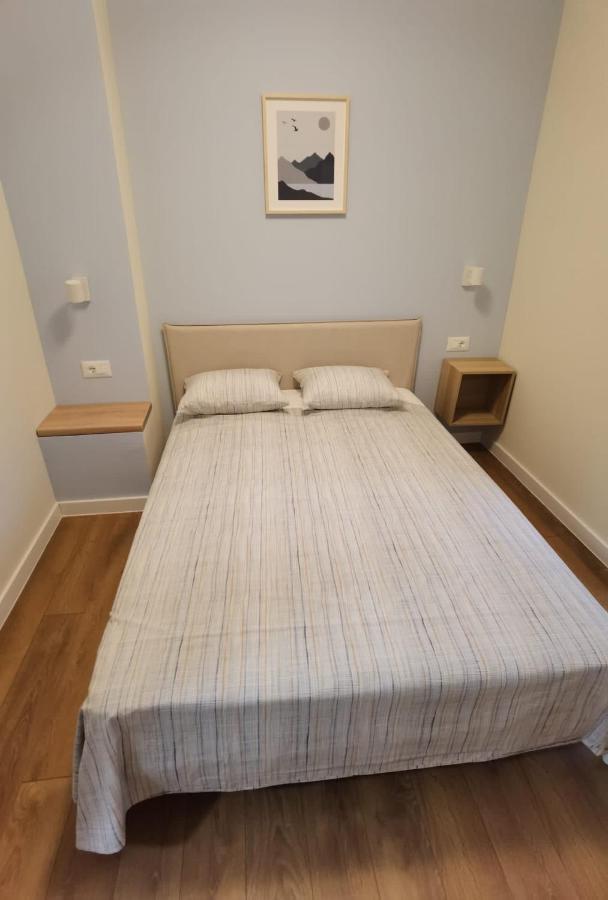 Style 2Br*** Apartment Split Bagian luar foto