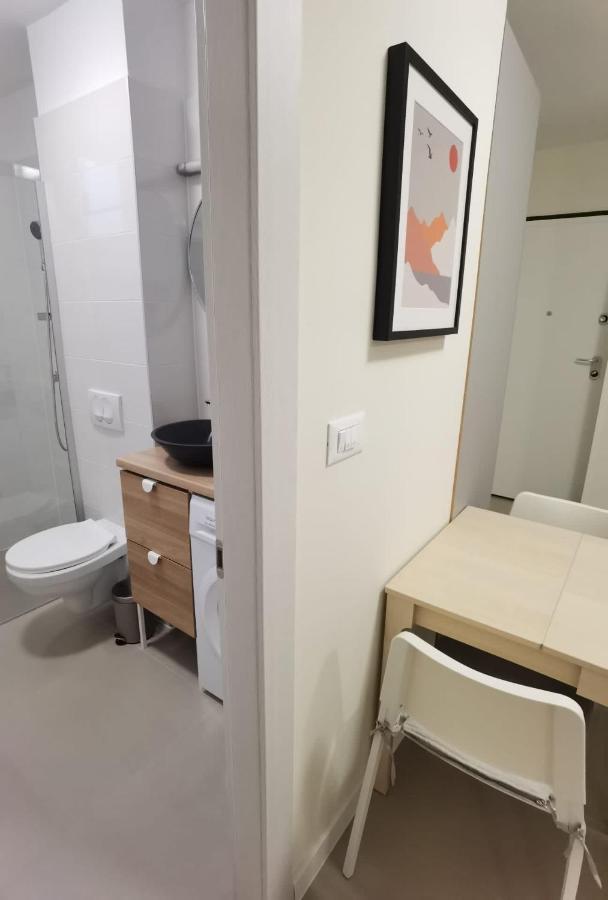 Style 2Br*** Apartment Split Bagian luar foto