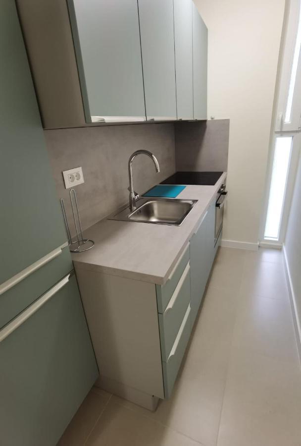 Style 2Br*** Apartment Split Bagian luar foto
