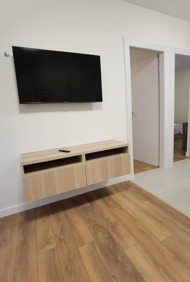Style 2Br*** Apartment Split Bagian luar foto